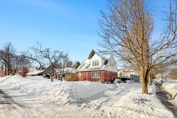 19 Alfred ST W, Barrie, ON L4N 3L9