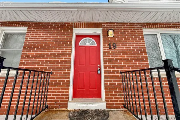 19 Alfred ST W, Barrie, ON L4N 3L9