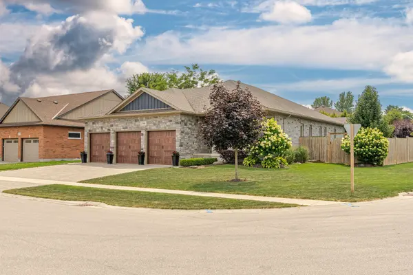 296 Dufferin ST, Central Elgin, ON N0L 1B0