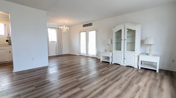 384 DOVERCOURT RD, Fort Erie, ON L0S 1B0