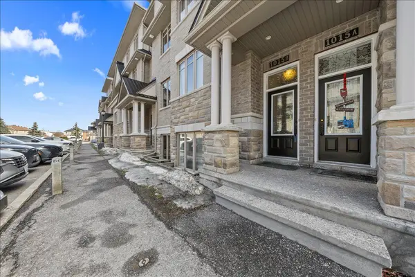 1015 Beryl Private #B, Blossom Park - Airport And Area, ON K1V 2M4