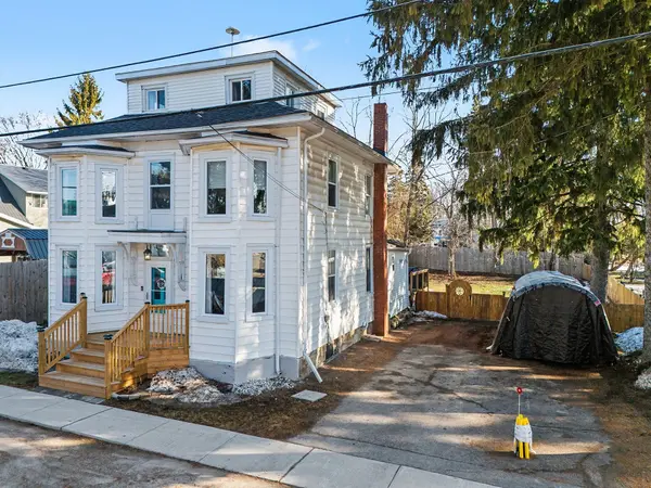 3 Reid ST, Athens, ON K0E 1B0