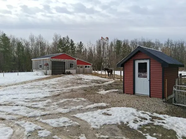 1984 kincardine Kinloss ST, Huron-kinloss, ON N2Z 2X4