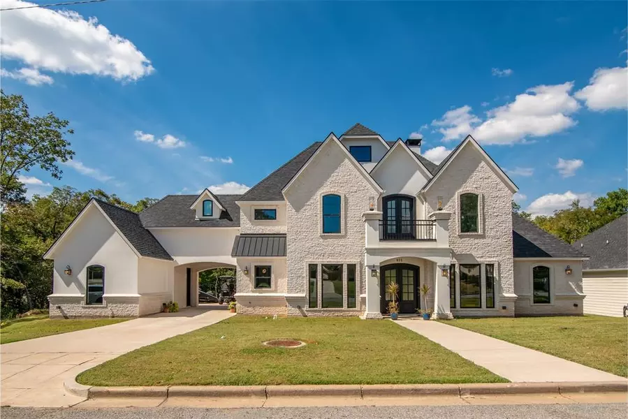 931 Waterloo Lake Drive, Denison, TX 75020