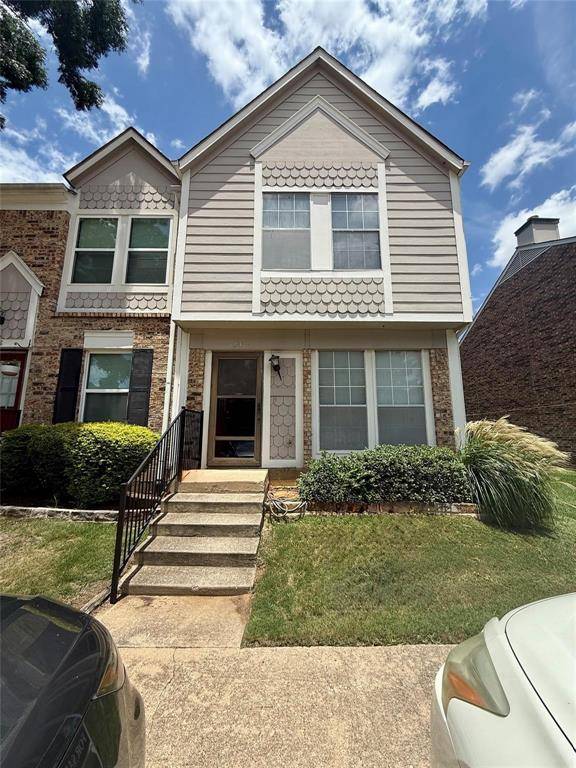 24 Abbey Road, Euless, TX 76039