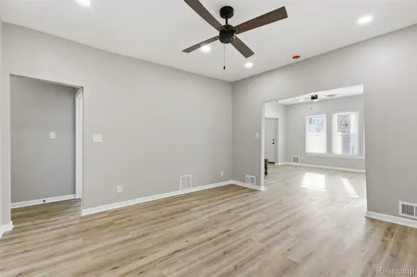 1644 Gladstone ST, Detroit, MI 48206