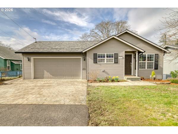 435 S 8TH ST, St Helens, OR 97051