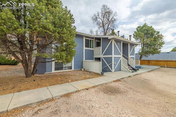 2585 E Cache La Poudre ST, Colorado Springs, CO 80909