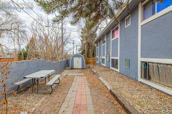 2585 E Cache La Poudre ST, Colorado Springs, CO 80909