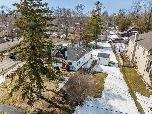 960 Gilmore AVE, Innisfil, ON L0L 1W0