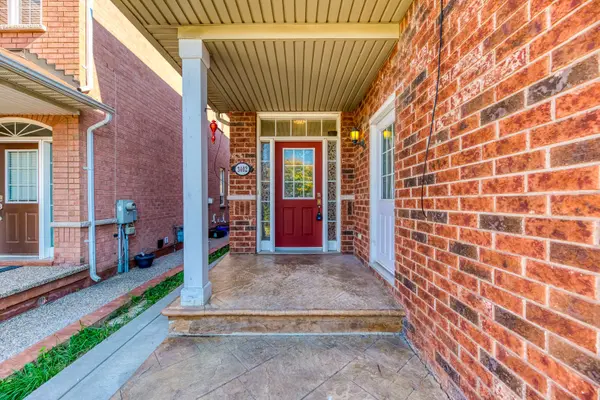 3402 Fountain Park AVE, Mississauga, ON L5M 7E3