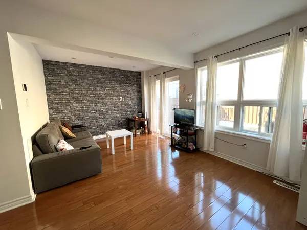 68 Gilgorm RD, Brampton, ON L6X 4P5