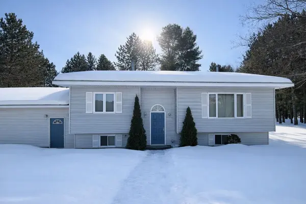 1855 Old Barry's Bay RD S, Madawaska Valley, ON K0B 1K0