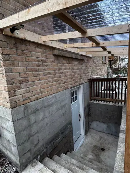 16 Milne LN, Markham, ON L3P 1C7