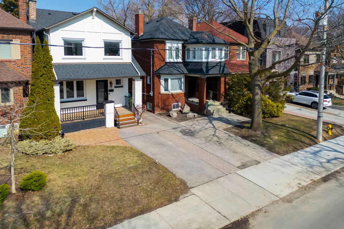 Toronto C04, ON M5M 1M4,70 Cranbrooke AVE