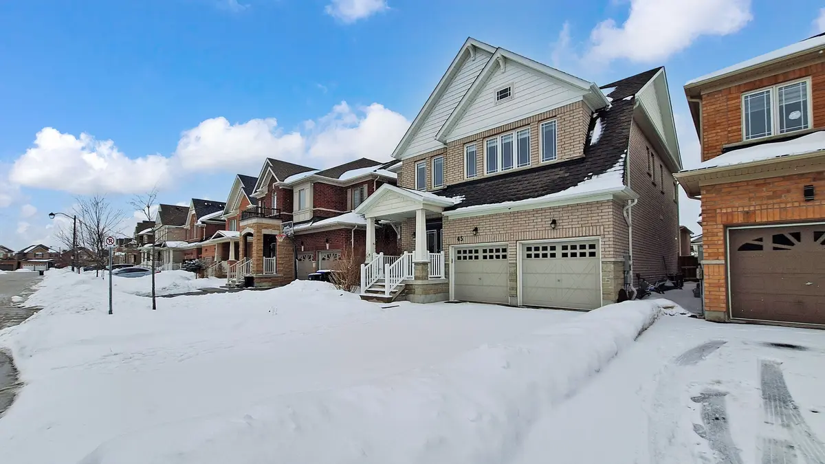 45 Romanelli CRES, Bradford West Gwillimbury, ON L3Z 0X7