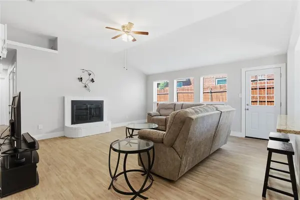 10245 Sunset View Drive, Fort Worth, TX 76108