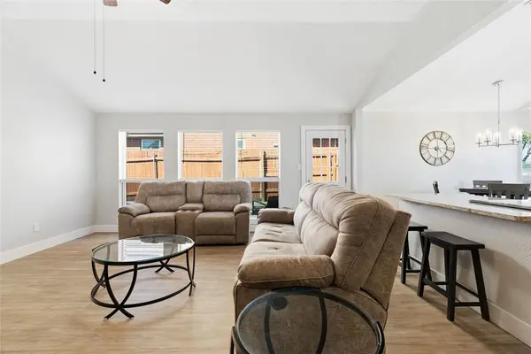 10245 Sunset View Drive, Fort Worth, TX 76108