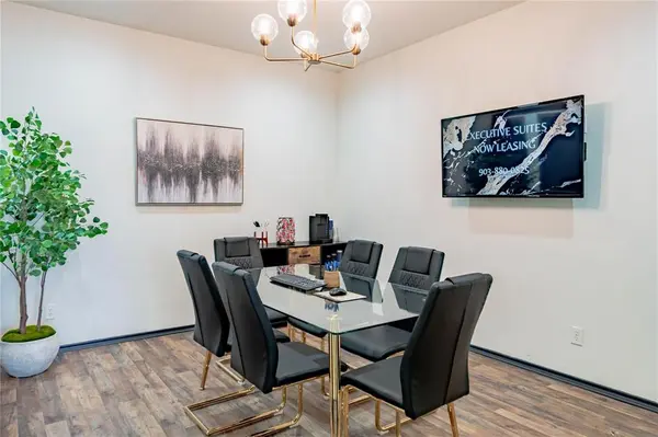 210 W Main Street #4, Gun Barrel City, TX 75156