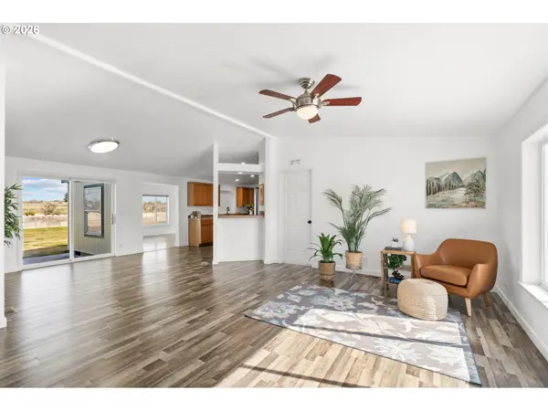 31289 Morgan LN, Hermiston, OR 97838