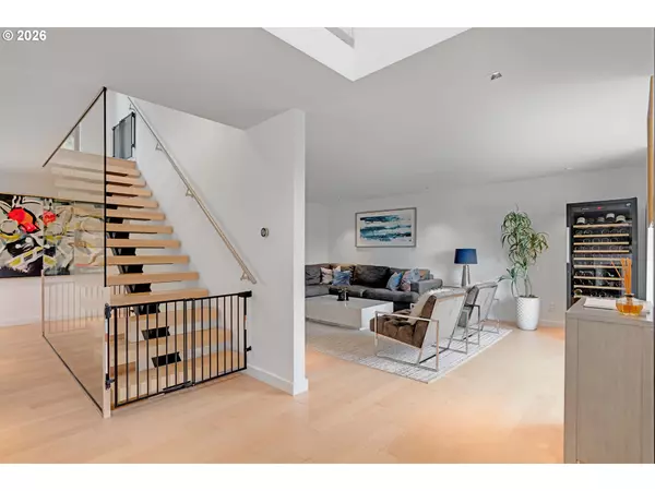 West Linn, OR 97068,2539 LIMERICK LN