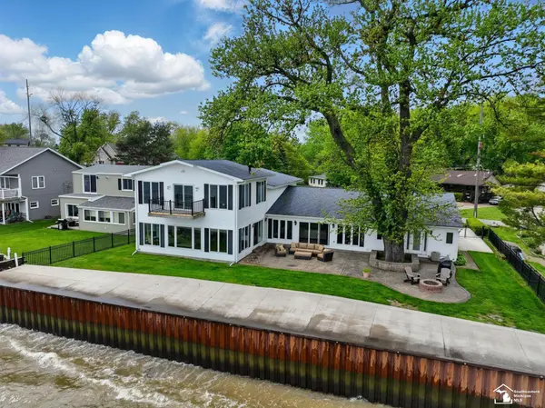 13542 Venetian DR, Monroe Twp, MI 48161