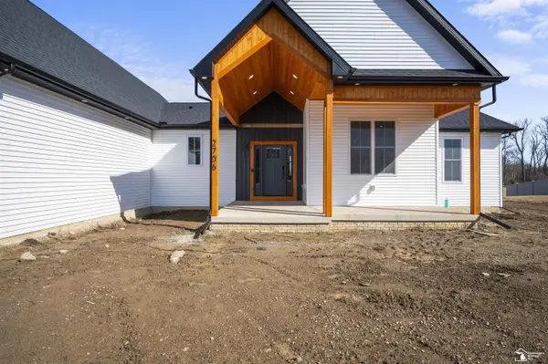 2706 S Custer RD, Monroe Twp, MI 48161