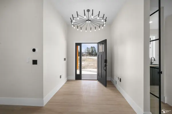 2706 S Custer RD, Monroe Twp, MI 48161