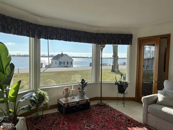 6200 River RD, East China Twp, MI 48054