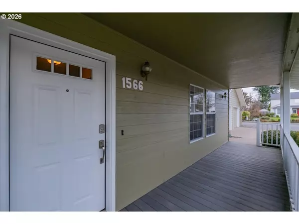 Canby, OR 97013,1566 NE LAURELWOOD CIR