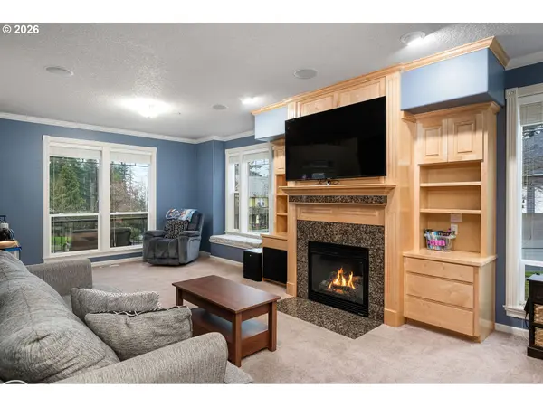 16110 TRAIL DR, Oregon City, OR 97045