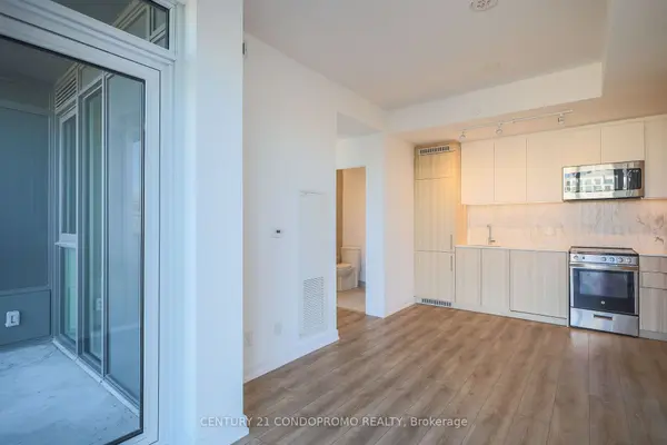 500 Dupont ST #515, Toronto C02, ON M6G 1Y7