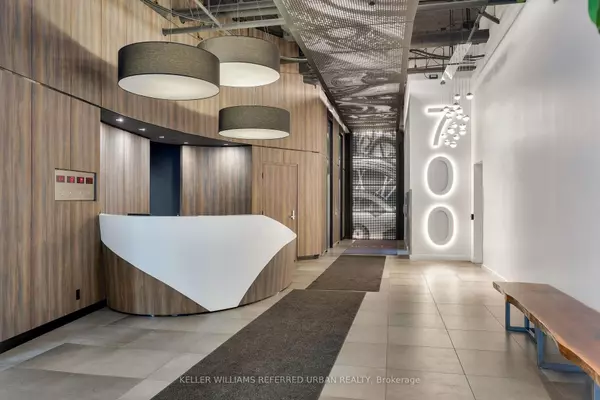 Toronto C01, ON M5V 2Y6,700 King ST #804