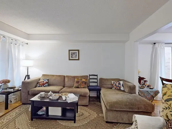 99 Widdifield AVE, Newmarket, ON L3X 1Z3