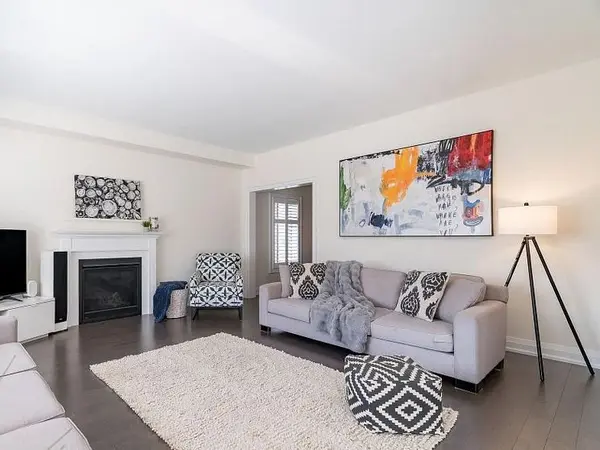 37 Muirfield DR, Barrie, ON L4N 5S4