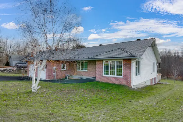 107 Simcoe RD, Ramara, ON L0K 1B0