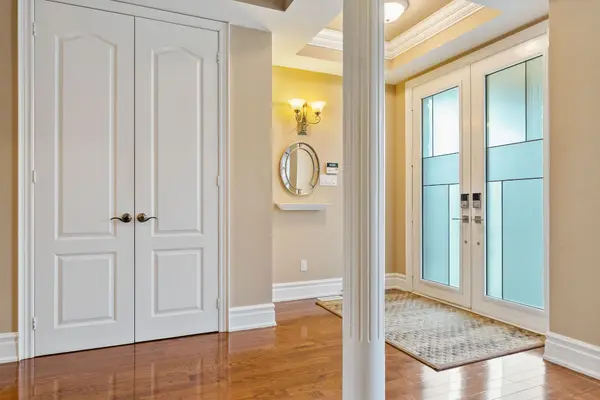 3402 Buena Vista CT, Oakville, ON L6L 6W6