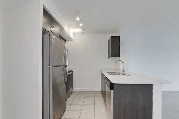 10 Wilby CRES #409, Toronto W04, ON M9N 0B6