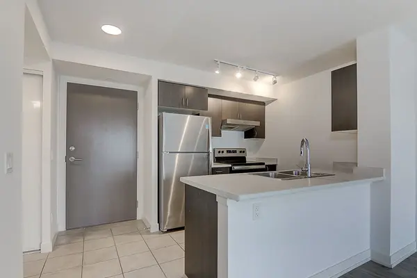 10 Wilby CRES #409, Toronto W04, ON M9N 0B6