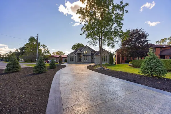 4744 Bath RD, Loyalist, ON K0H 1G0