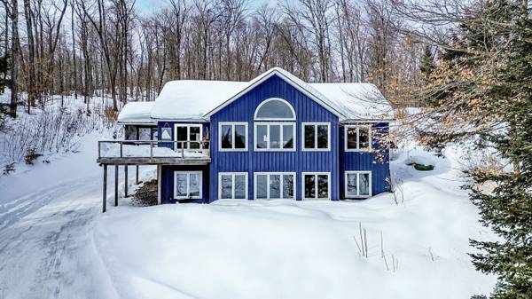 1070 South Ril Lake RD, Lake Of Bays, ON P0B 1A0
