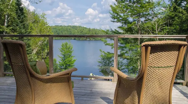 1070 South Ril Lake RD, Lake Of Bays, ON P0B 1A0