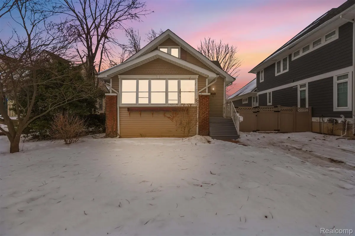 124 E Windemere AVE, Royal Oak, MI 48073