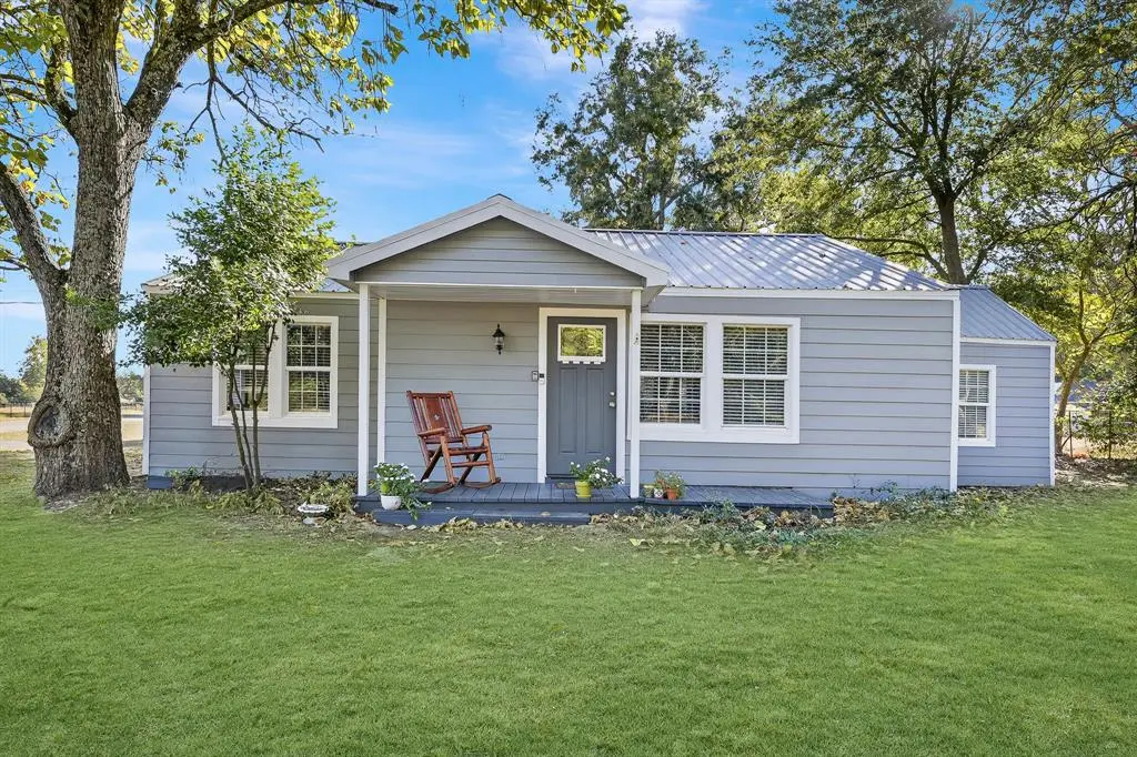 308 Jeannine Street, Winnsboro, TX 75494