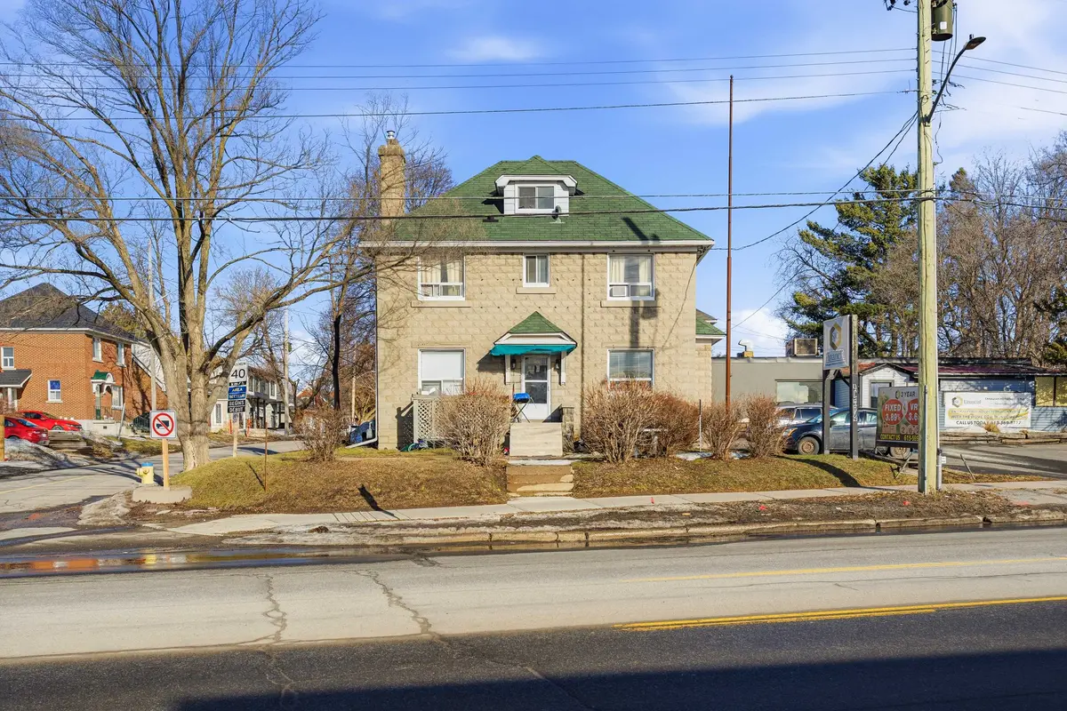 1663 Bank ST, Hunt Club - South Keys And Area, ON K1V 7Z2