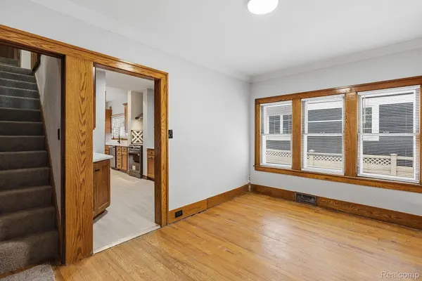 124 E Windemere AVE, Royal Oak, MI 48073