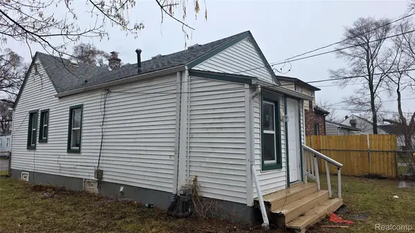 7220 Toepfer RD, Warren, MI 48091