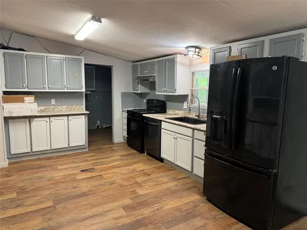 21179 STANDRIDGE E, Atoka, OK 72525