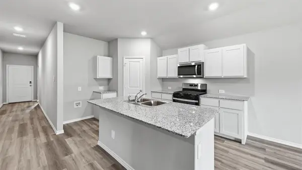 1908 CHEROKEE Lane, Cleburne, TX 76033