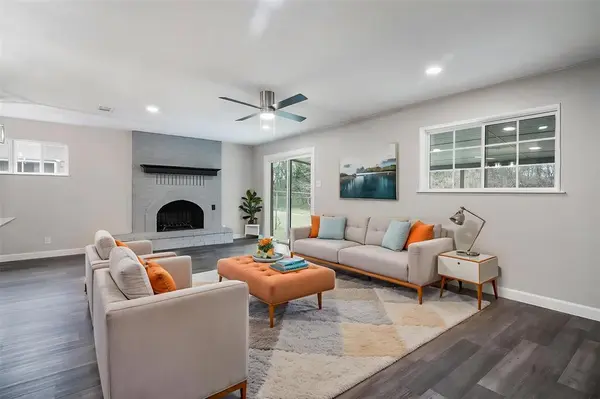 813 S Valentine Drive, Sherman, TX 75090